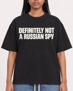 Mockup Boxy Heavyweight Tee Black female close-up 45