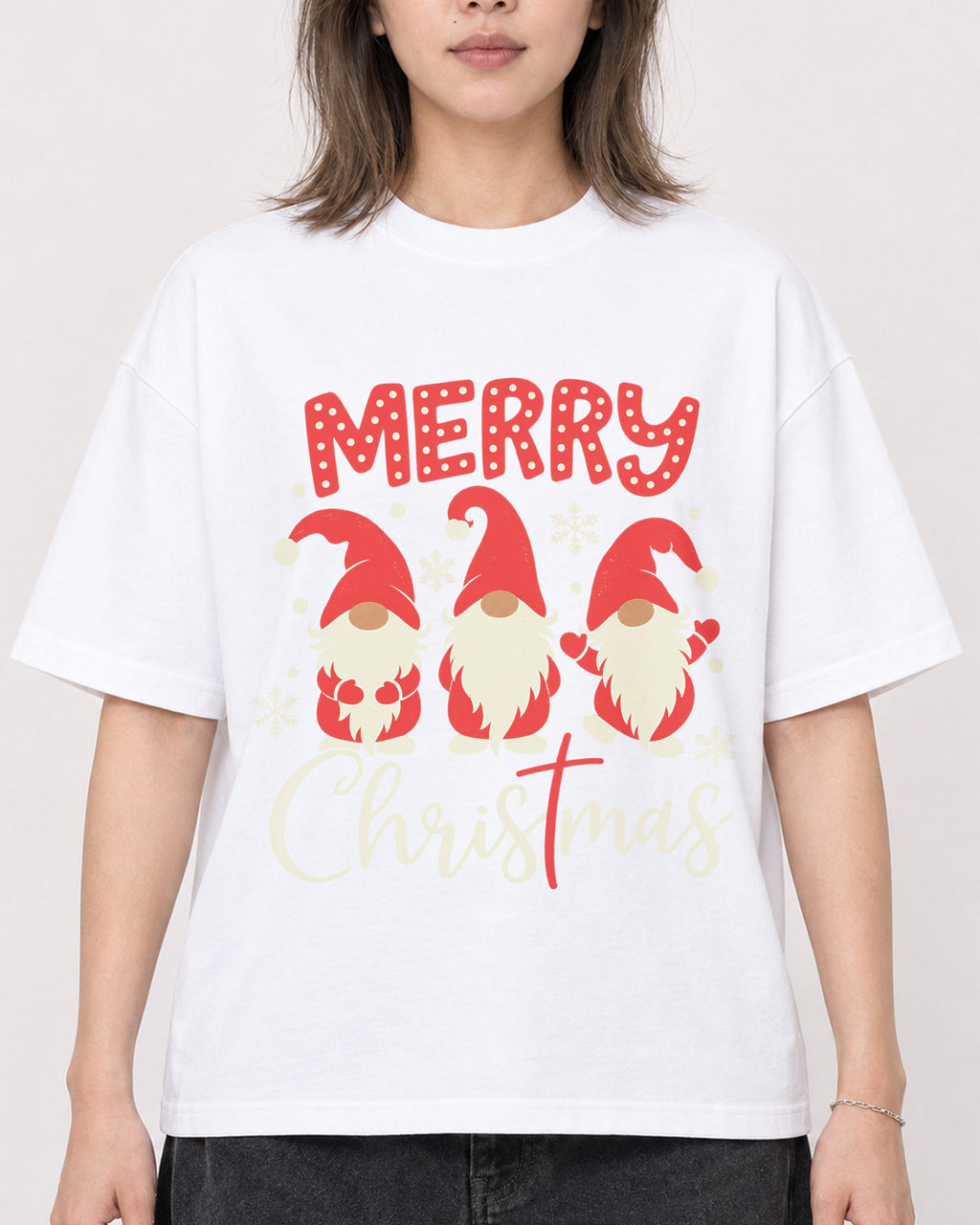 Mockup Boxy Heavyweight Tee White female close-up 33