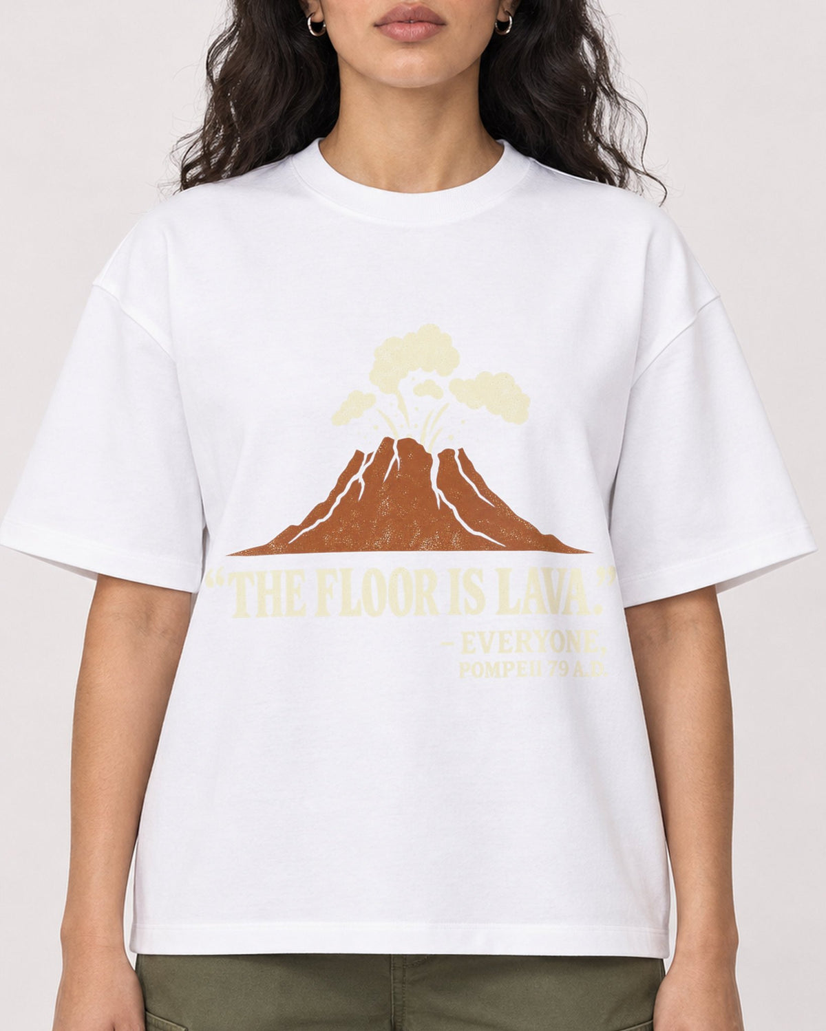 Mockup Boxy Heavyweight Tee White female close-up 07