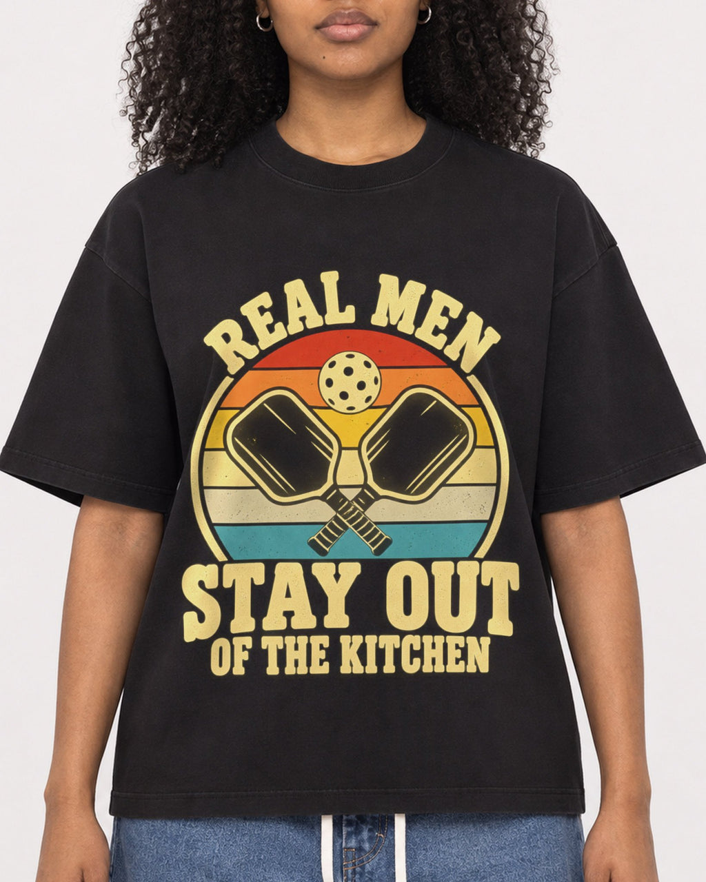 Mockup Boxy Heavyweight Tee Black female close-up 05