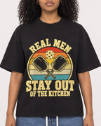 Mockup Boxy Heavyweight Tee Black female close-up 05