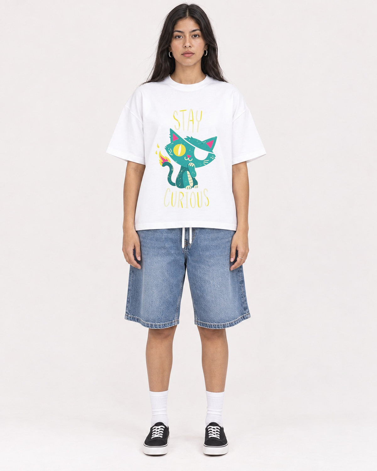 Mockup Boxy Heavyweight Tee White female full-body 46