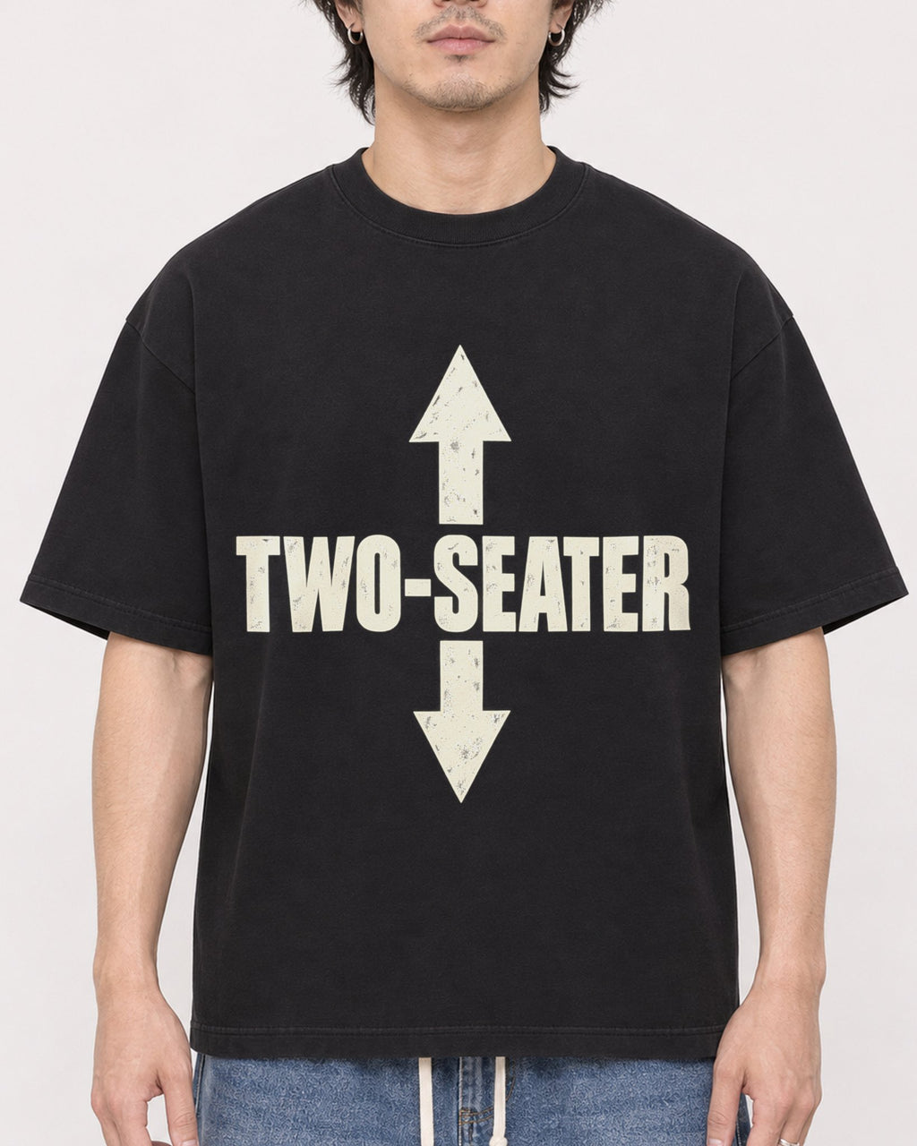 Mockup Boxy Heavyweight Tee Black male close-up 03