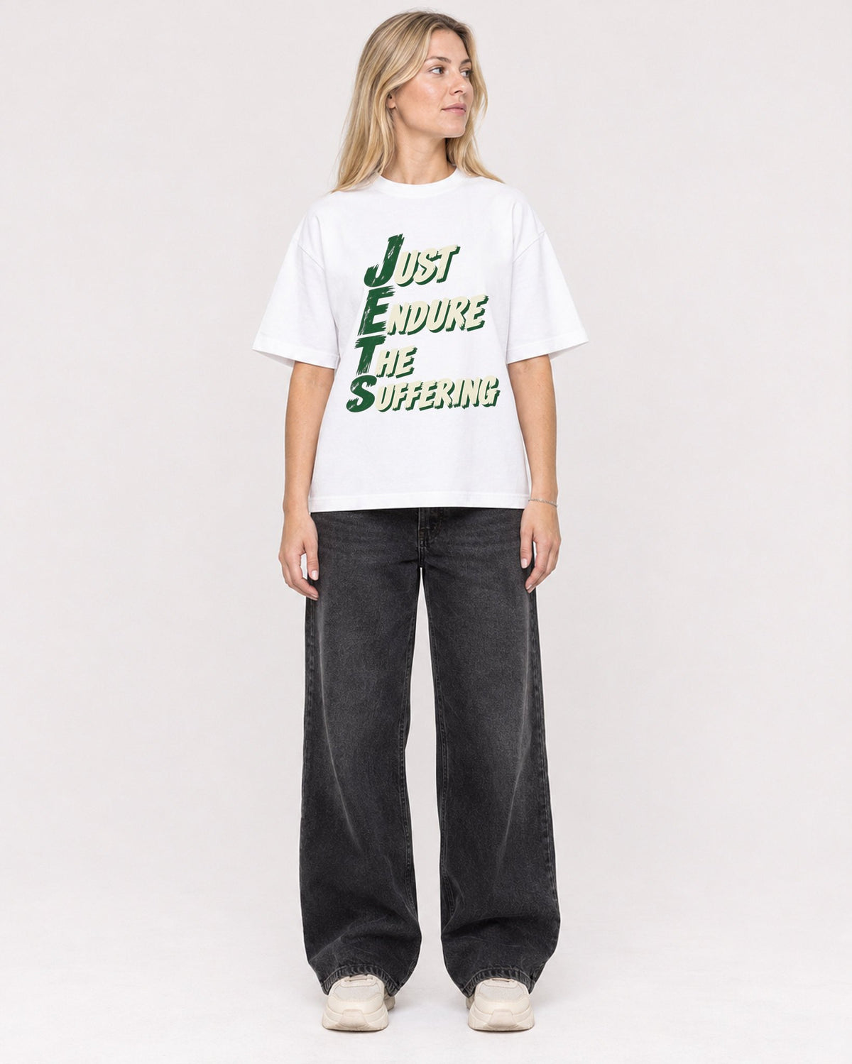 Mockup Boxy Heavyweight Tee White female full-body 08