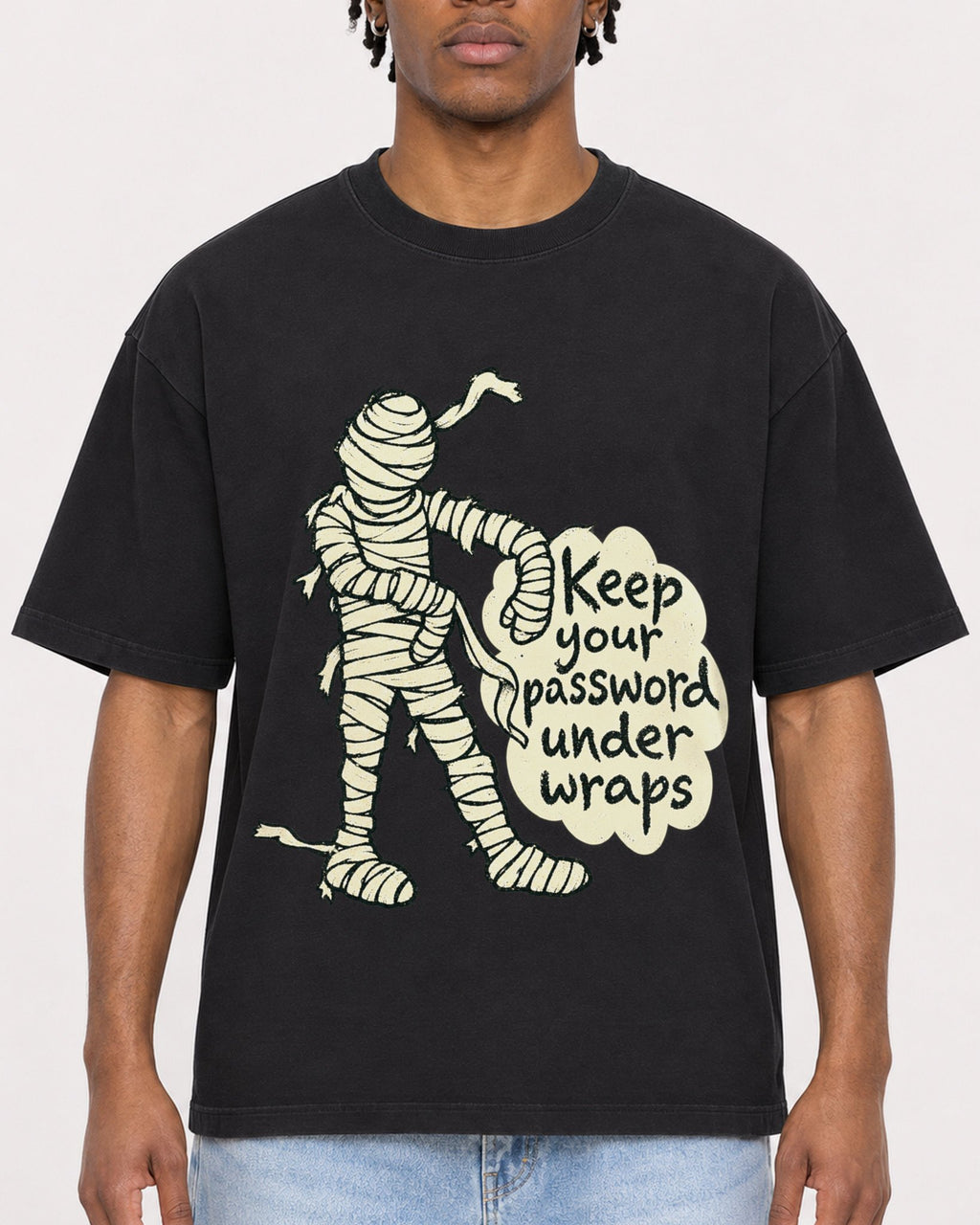 Mockup Boxy Heavyweight Tee Black male close-up 05