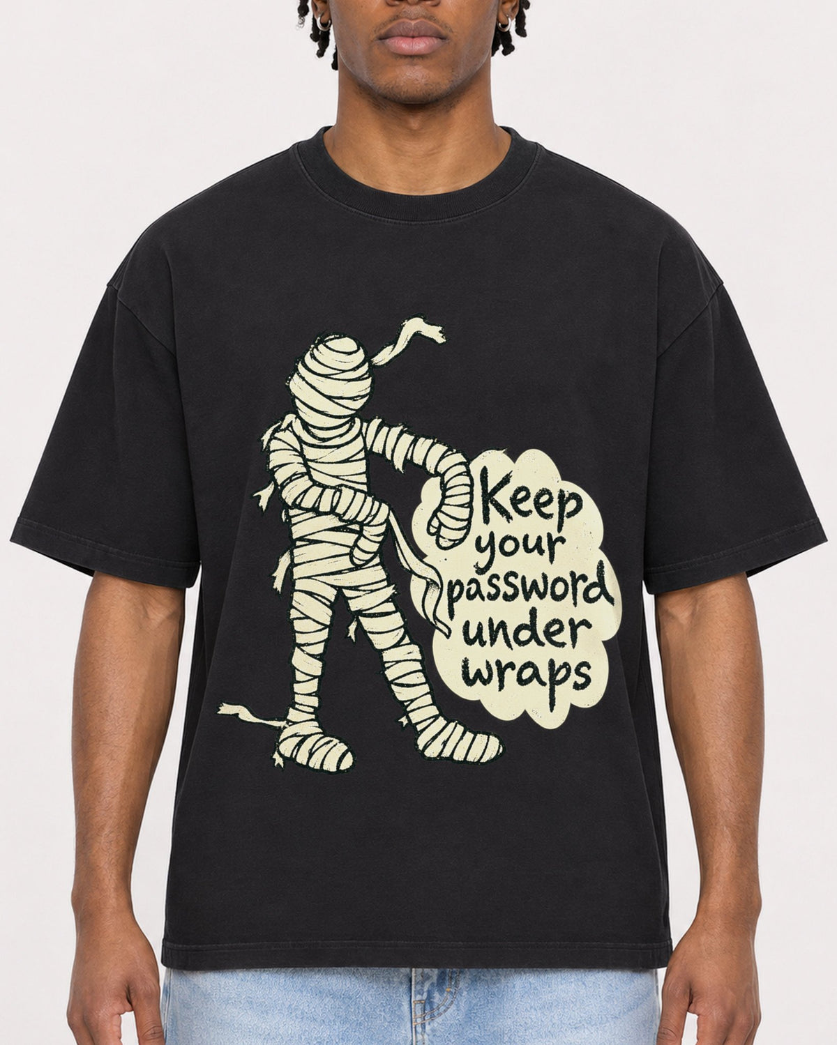 Mockup Boxy Heavyweight Tee Black male close-up 05