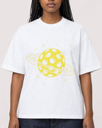 Mockup Boxy Heavyweight Tee White female close-up 04