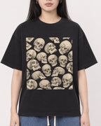 Mockup Boxy Heavyweight Tee Black female close-up 01