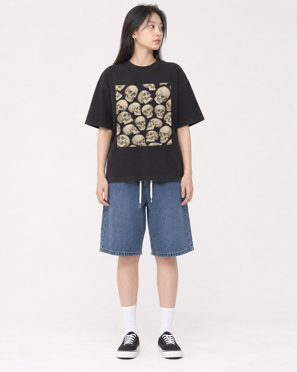 Mockup Boxy Heavyweight Tee Black female full-body 01