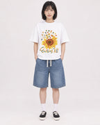 Mockup Boxy Heavyweight Tee White female full-body 11