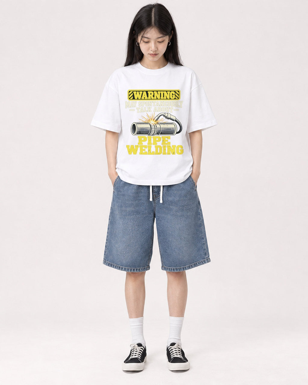 Mockup Boxy Heavyweight Tee White female full-body 01