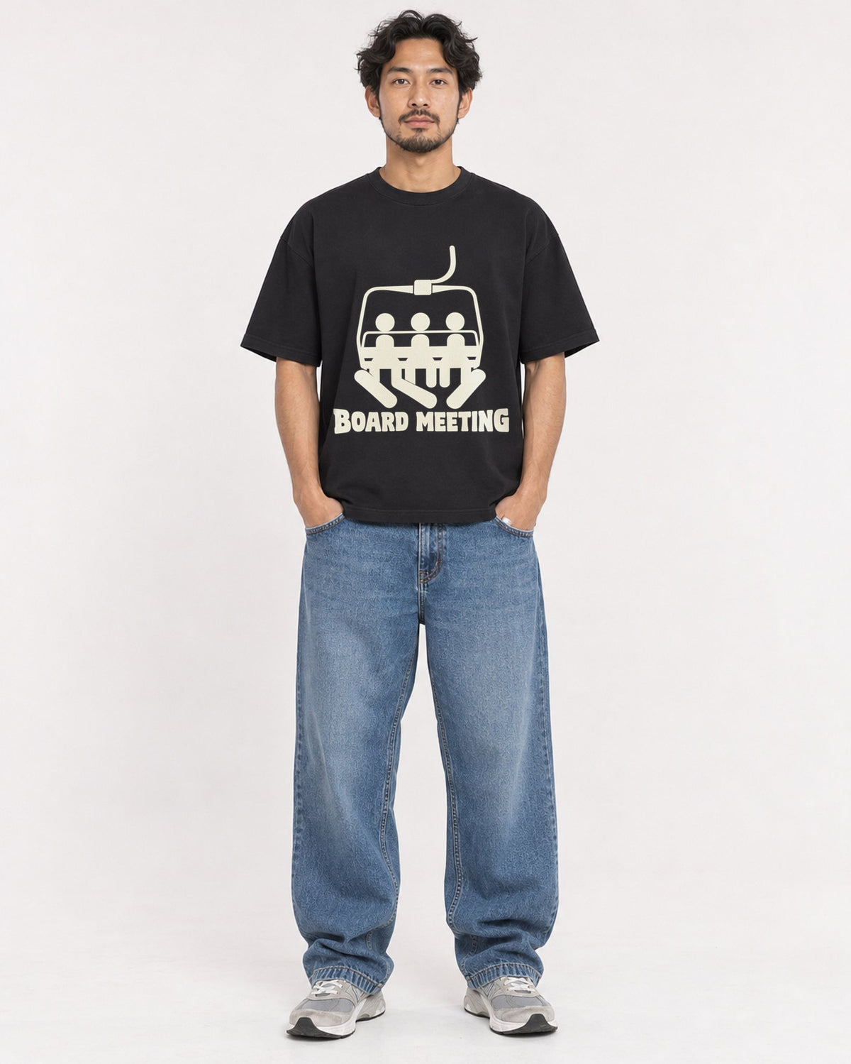 Mockup Boxy Heavyweight Tee Black male full-body 02