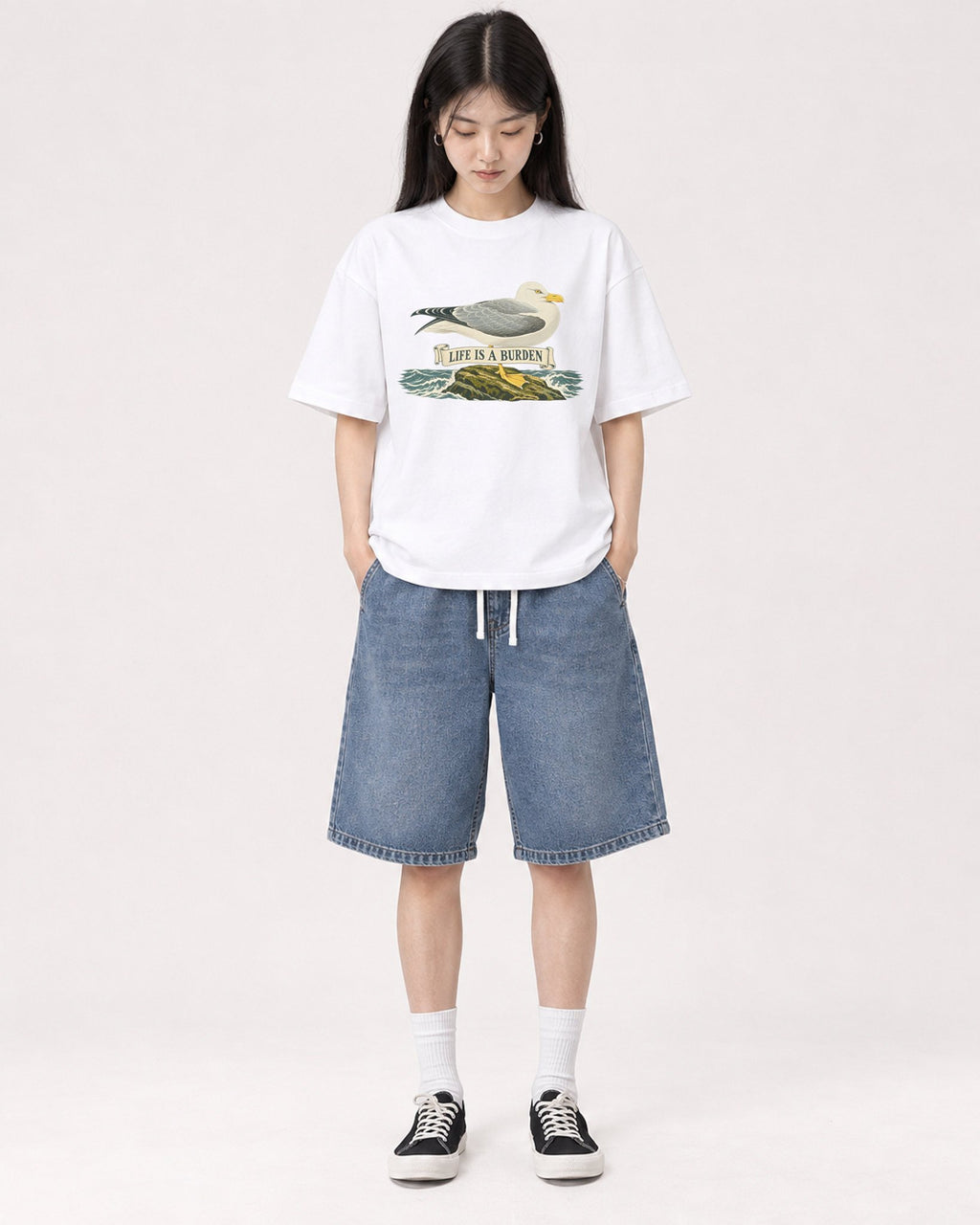 Mockup Boxy Heavyweight Tee White female full-body 01