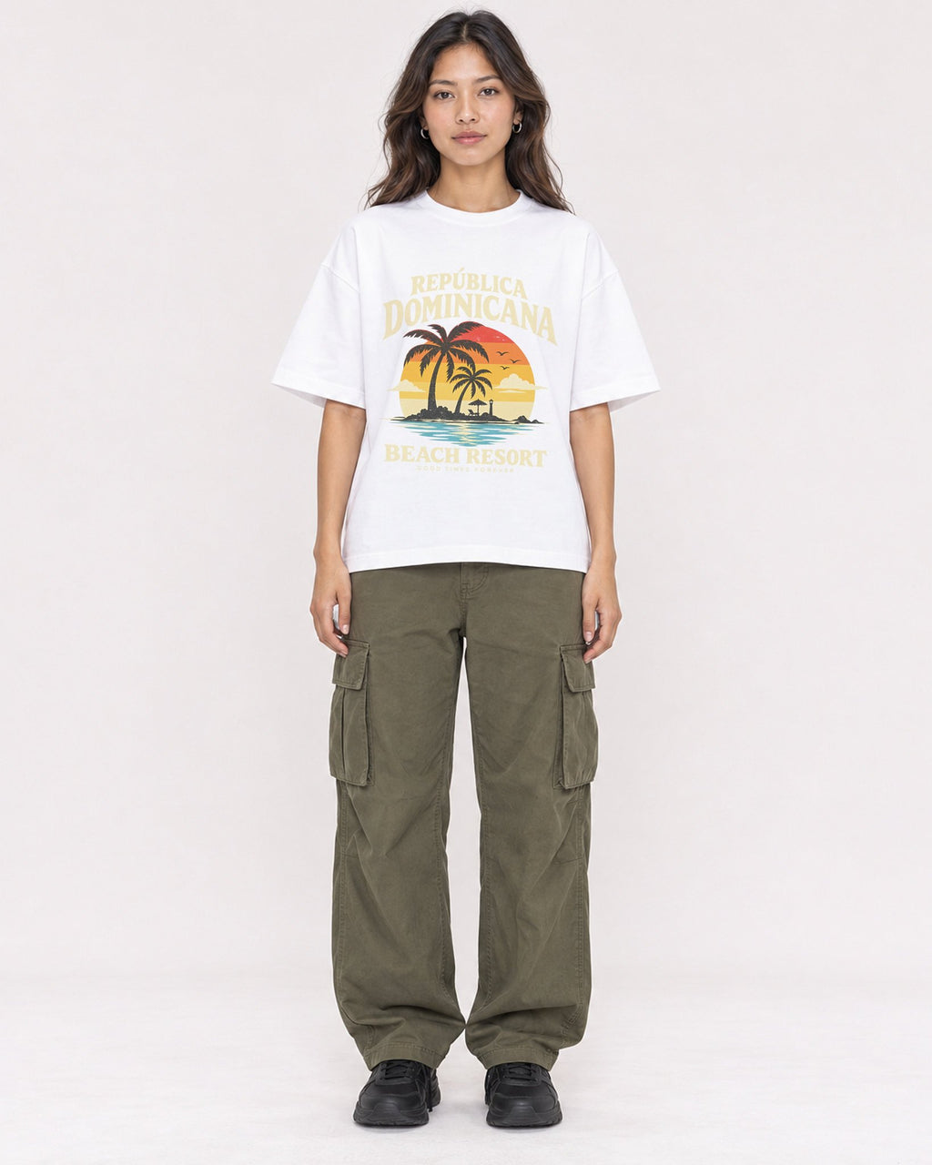 Mockup Boxy Heavyweight Tee White female full-body 02