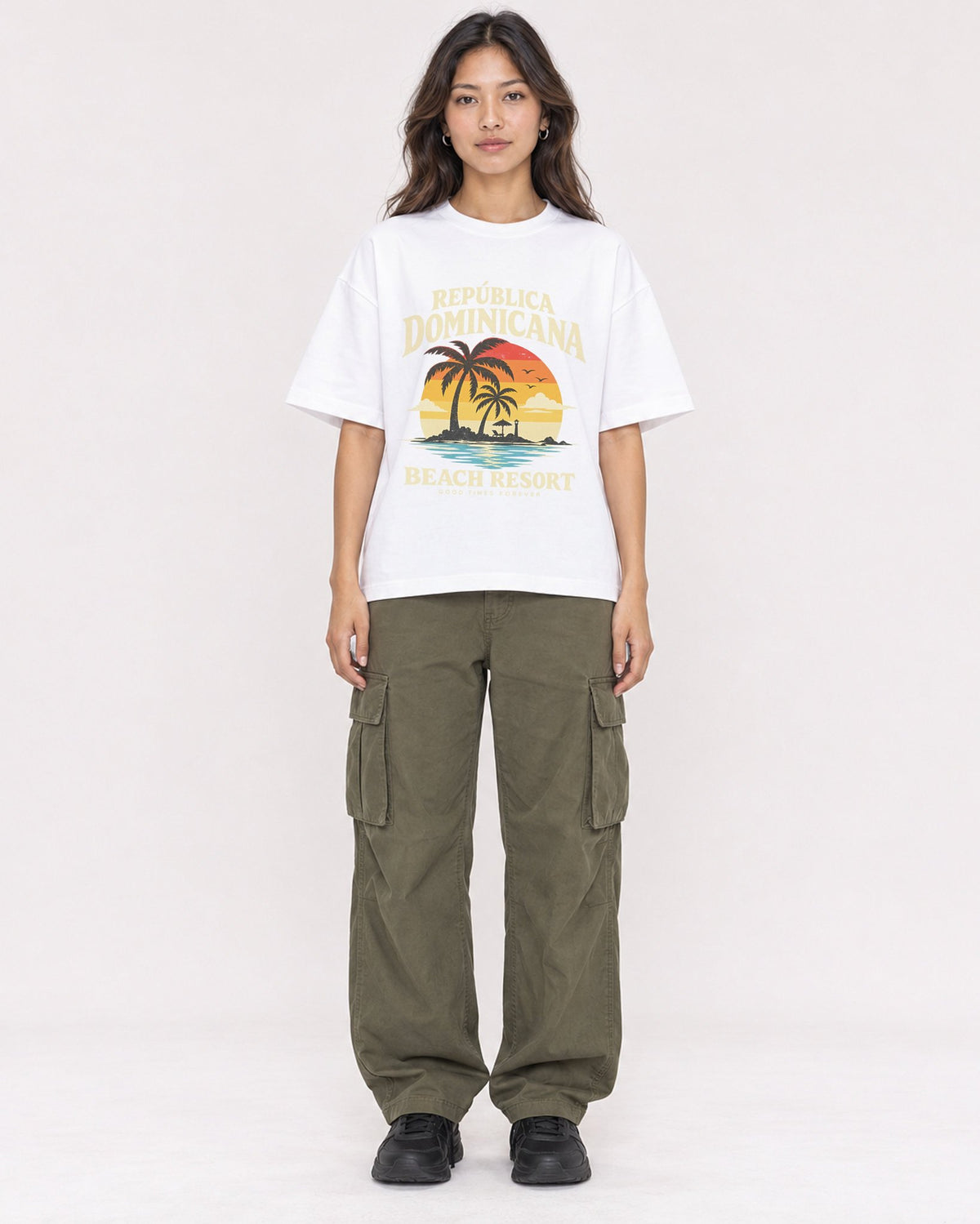 Mockup Boxy Heavyweight Tee White female full-body 02