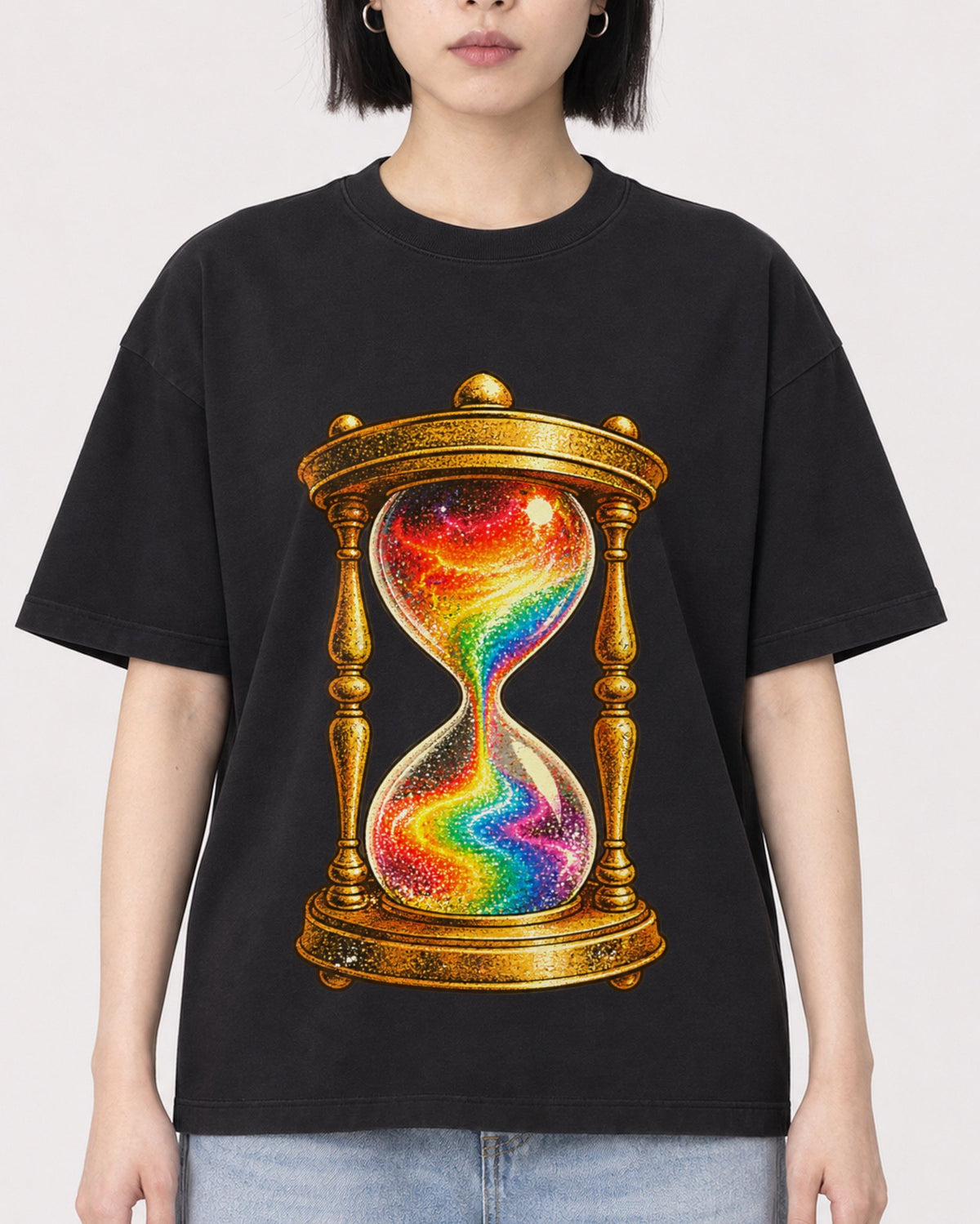 Mockup Boxy Heavyweight Tee Black female close-up 11