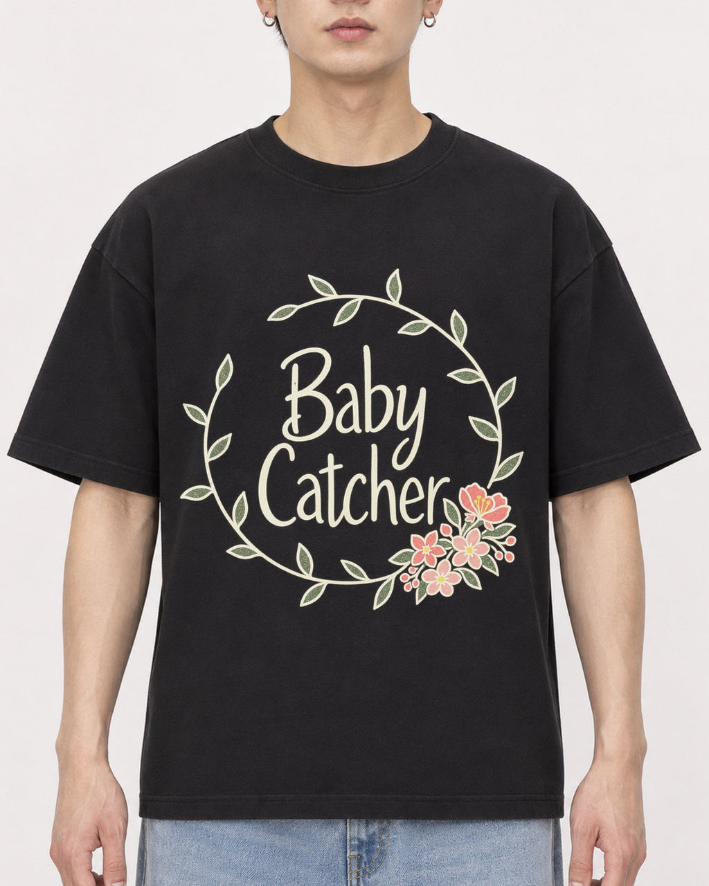 Mockup Boxy Heavyweight Tee Black male close-up 01