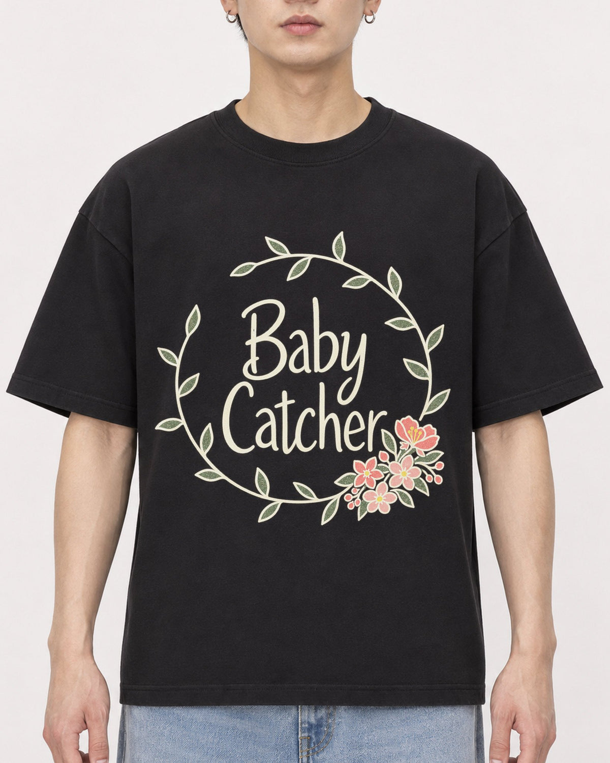 Mockup Boxy Heavyweight Tee Black male close-up 01
