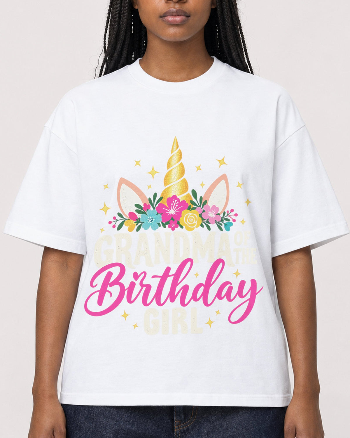 Mockup Boxy Heavyweight Tee White female close-up 04