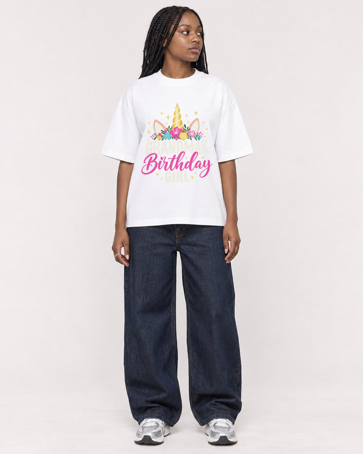 Mockup Boxy Heavyweight Tee White female full-body 04