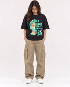 Mockup Boxy Heavyweight Tee Black female full-body 02