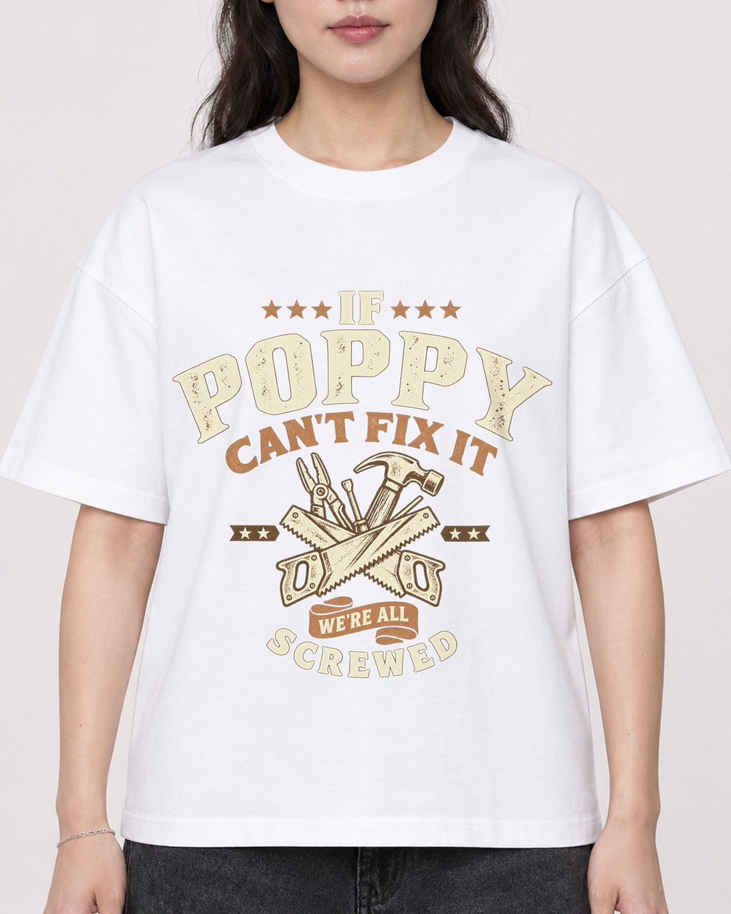 Mockup Boxy Heavyweight Tee White female close-up 03