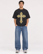 Mockup Boxy Heavyweight Tee Black male full-body 10