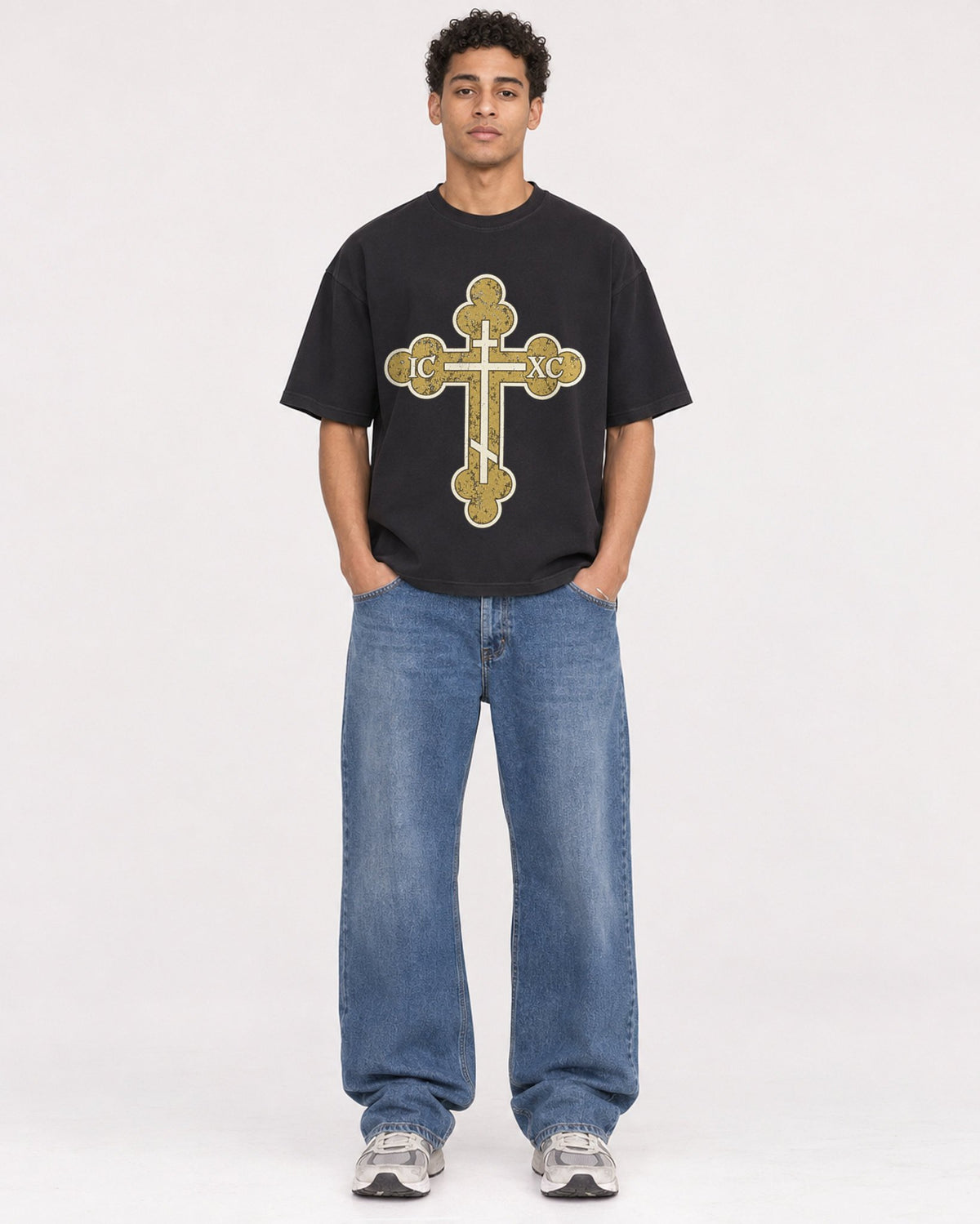 Mockup Boxy Heavyweight Tee Black male full-body 10