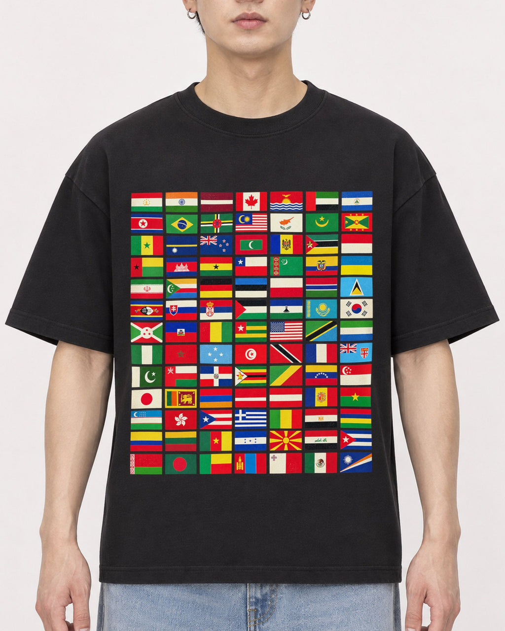 Mockup Boxy Heavyweight Tee Black male close-up 01