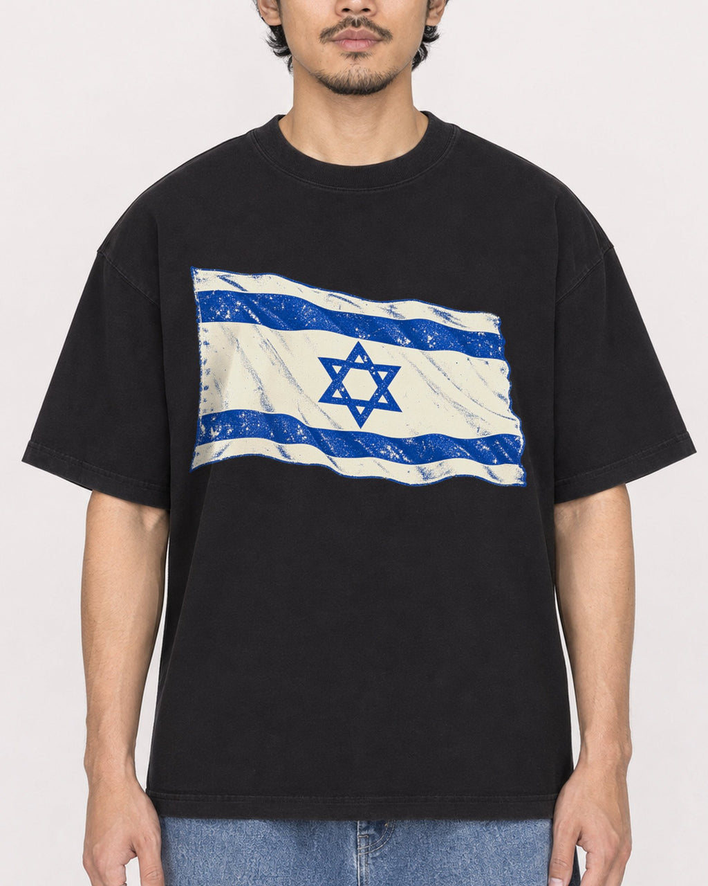 Mockup Boxy Heavyweight Tee Black male close-up 02
