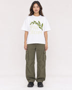 Mockup Boxy Heavyweight Tee White female full-body 02