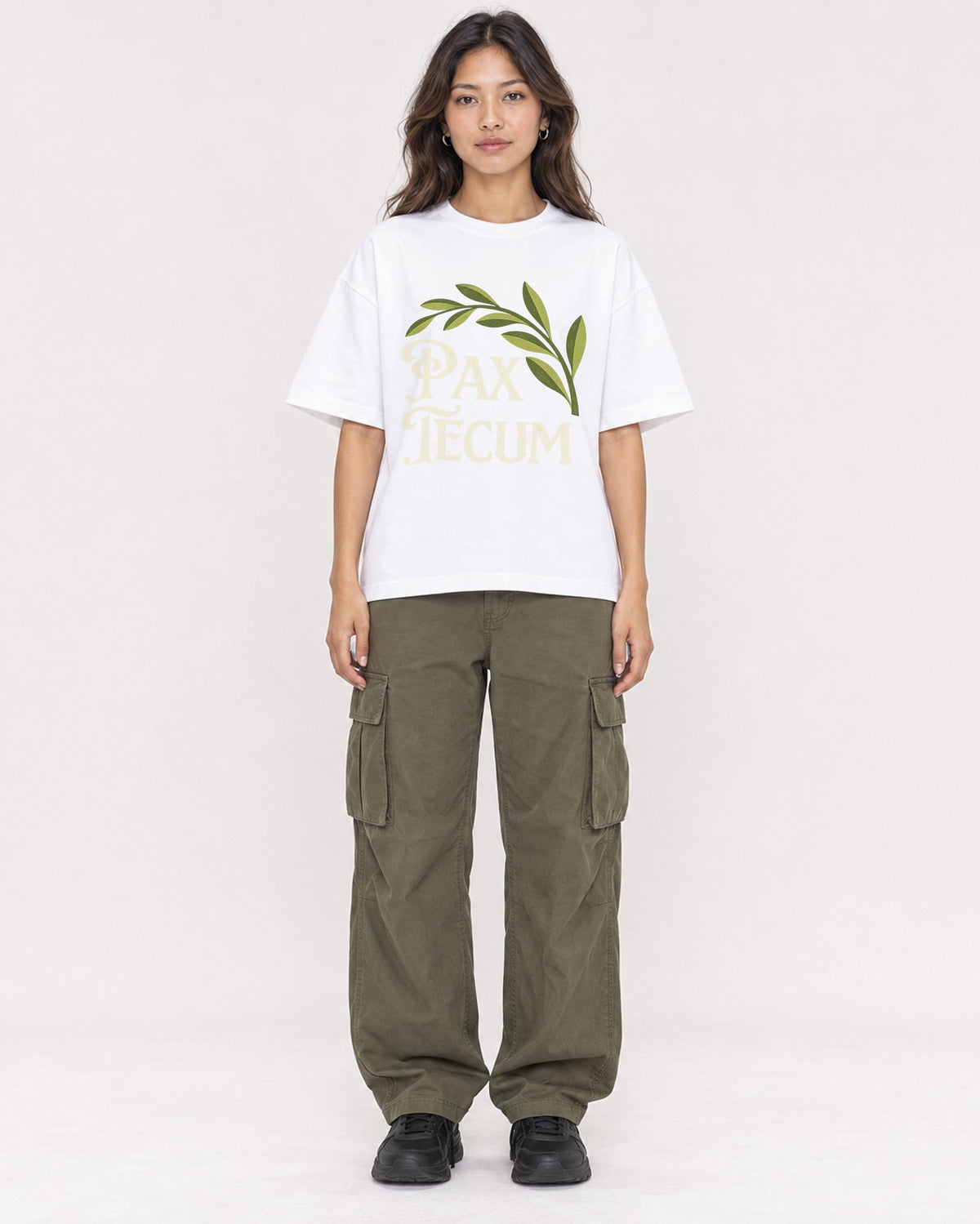 Mockup Boxy Heavyweight Tee White female full-body 02