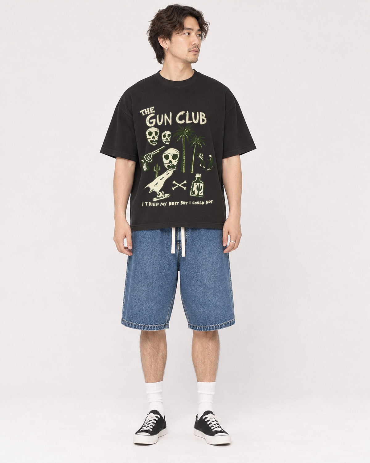 Mockup Boxy Heavyweight Tee Black male full-body 03