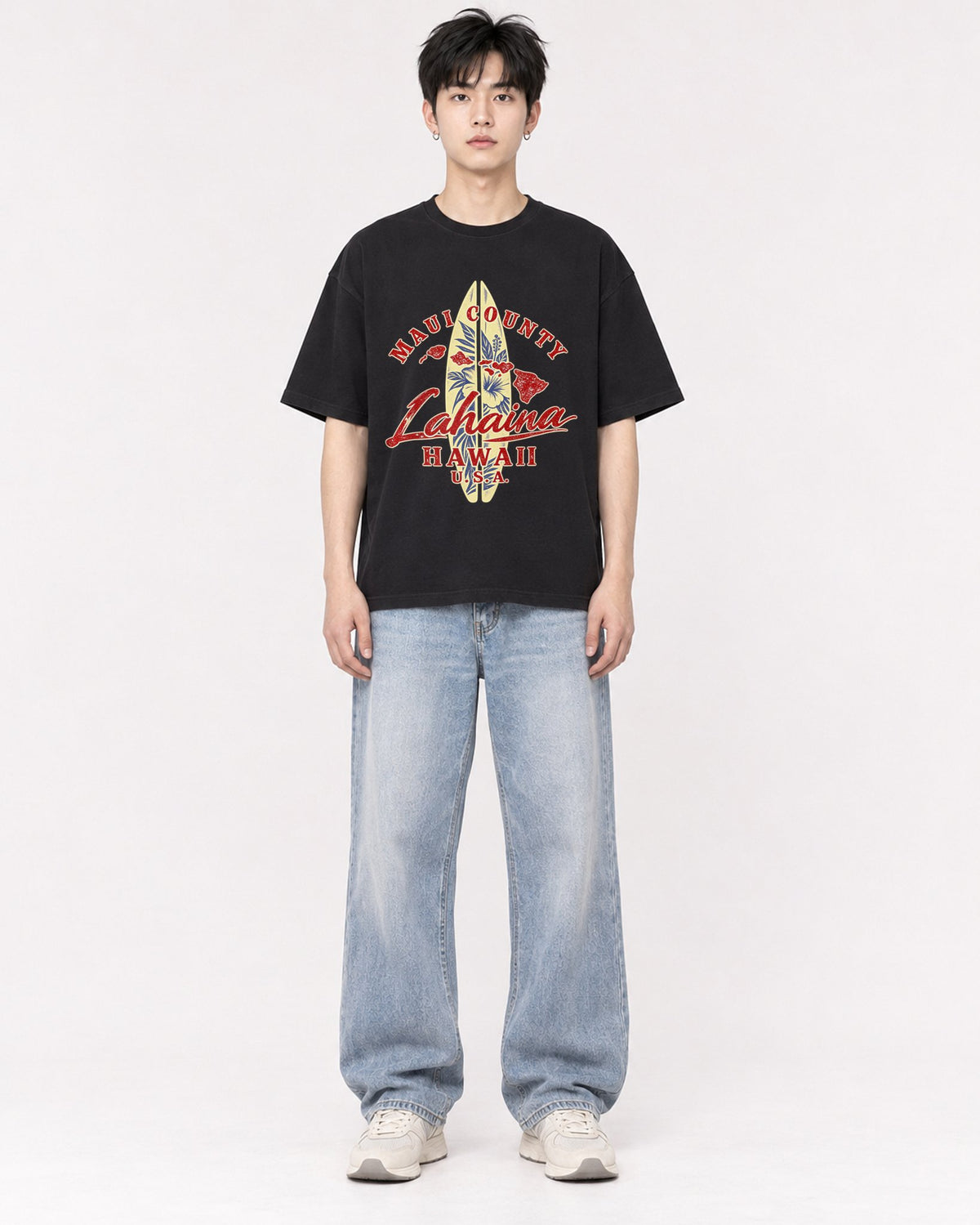 Mockup Boxy Heavyweight Tee Black male full-body 01