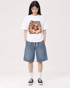 Mockup Boxy Heavyweight Tee White female full-body 01