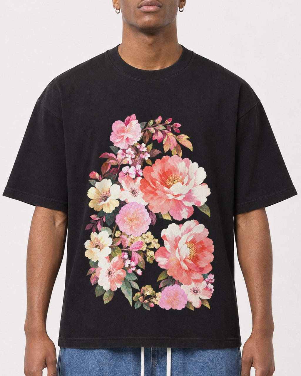 Mockup Boxy Heavyweight Tee Black male close-up 15
