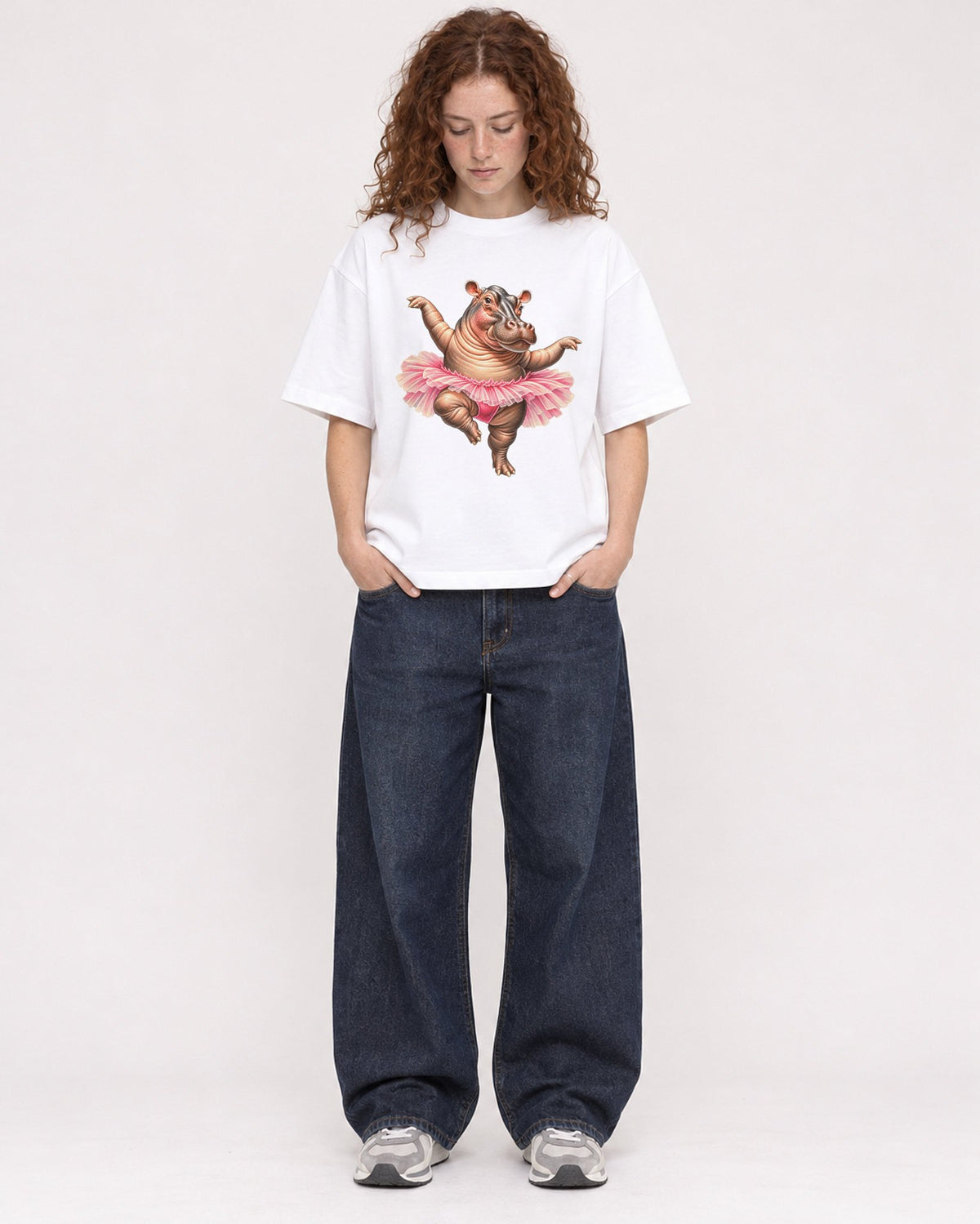 Mockup Boxy Heavyweight Tee White female full-body 09