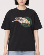 Mockup Boxy Heavyweight Tee Black female close-up 11