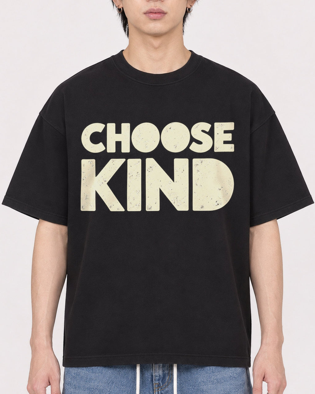 Mockup Boxy Heavyweight Tee Black male close-up 11