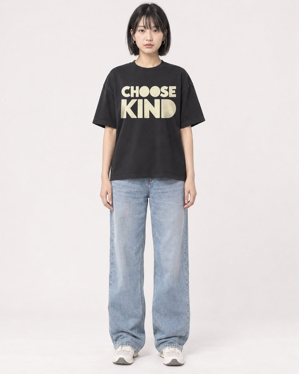 Mockup Boxy Heavyweight Tee Black female full-body 11