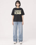 Mockup Boxy Heavyweight Tee Black female full-body 11