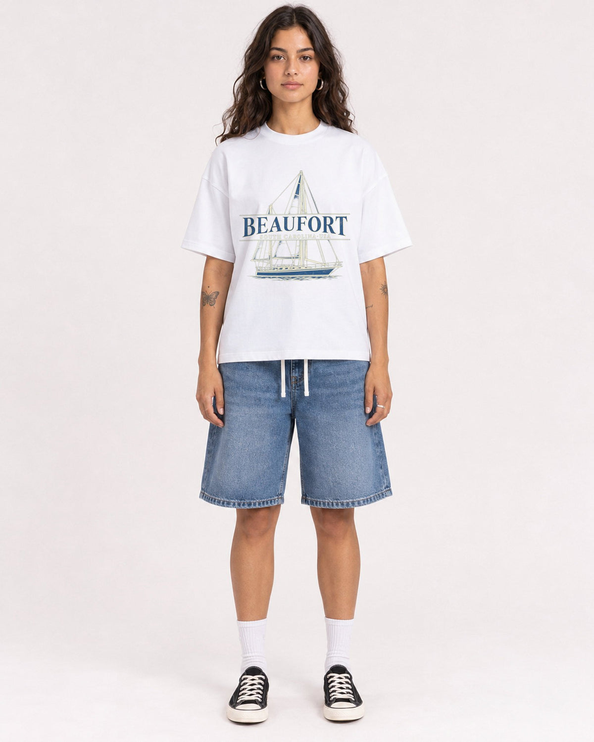 Mockup Boxy Heavyweight Tee White female full-body 06