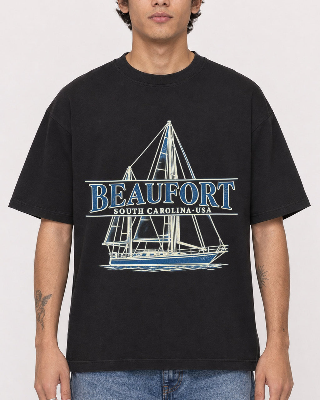 Mockup Boxy Heavyweight Tee Black male close-up 06