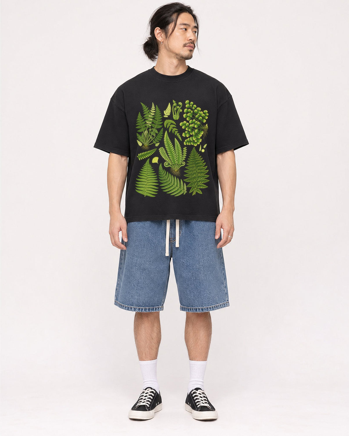 Mockup Boxy Heavyweight Tee Black male full-body 43