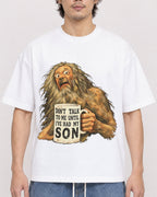 Mockup Boxy Heavyweight Tee White male close-up 03