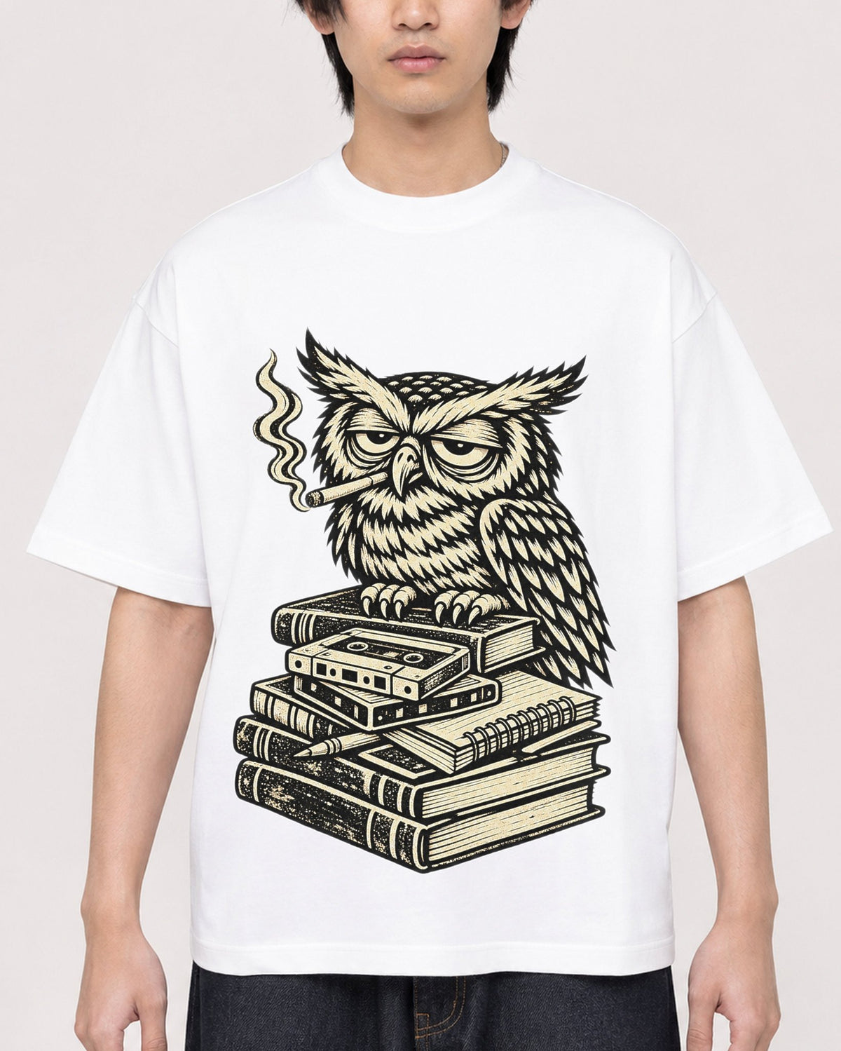 Mockup Boxy Heavyweight Tee White male close-up 11