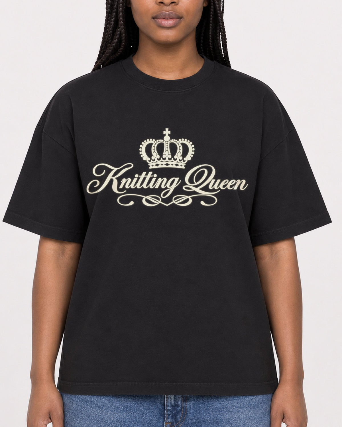 Mockup Boxy Heavyweight Tee Black female close-up 04