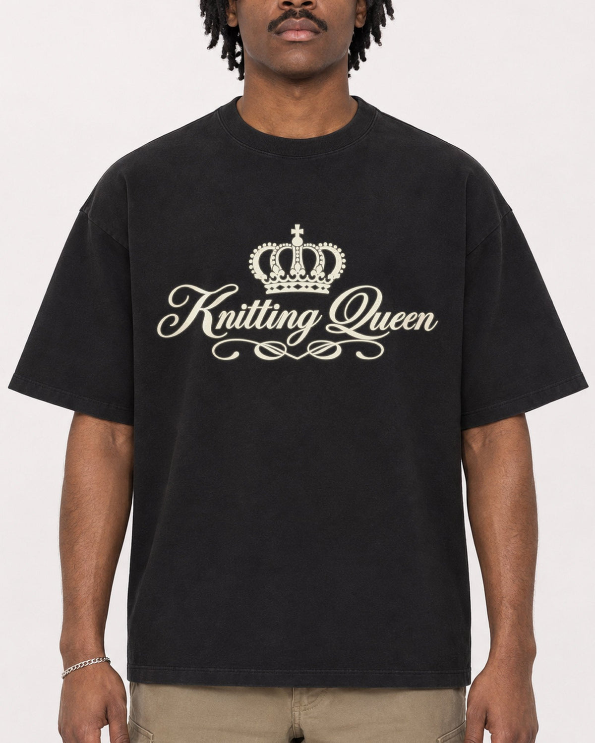 Mockup Boxy Heavyweight Tee Black male close-up 04