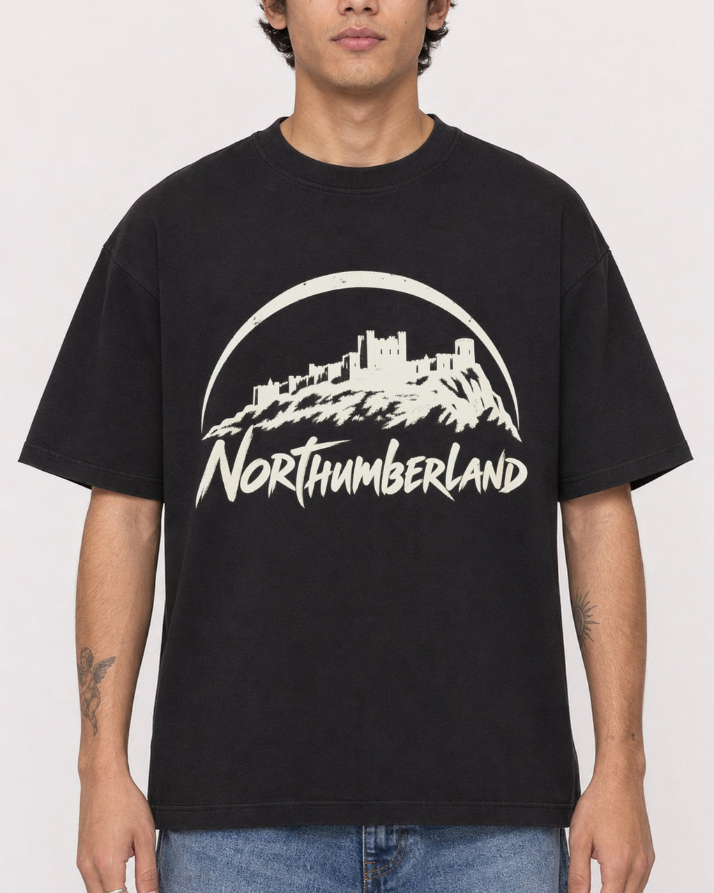Mockup Boxy Heavyweight Tee Black male close-up 06