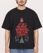 Mockup Boxy Heavyweight Tee Black male close-up 02
